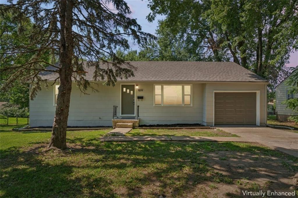 Photo of 1211 NE 67th Place Gladstone MO 64118