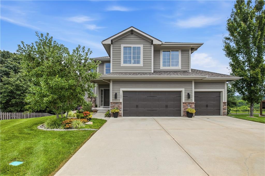 Photo of 1021 SE Scarlet Court Blue Springs MO 64014