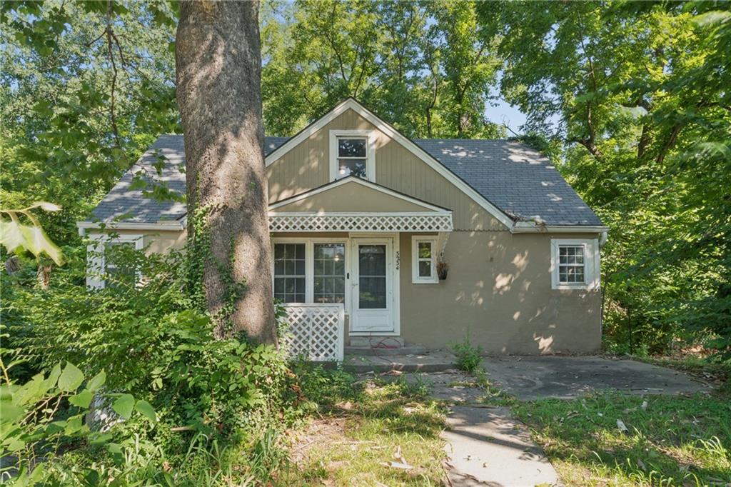 Photo of 5234 NE Barnes Avenue Kansas City MO 64119
