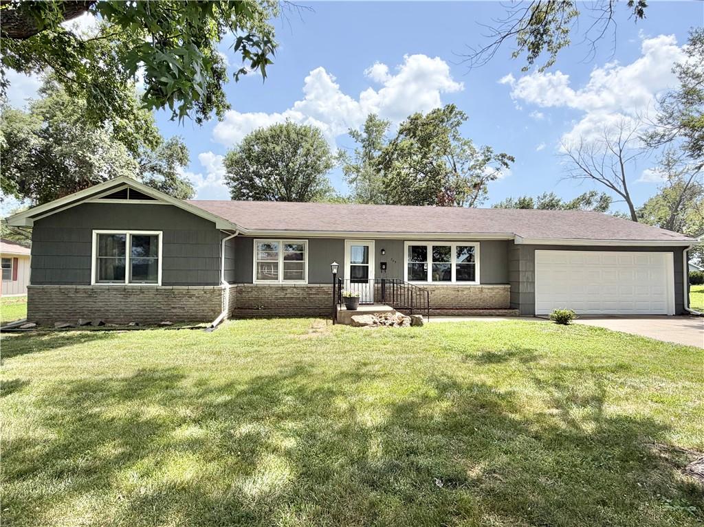 Photo of 703 W Summit Street Butler MO 64730