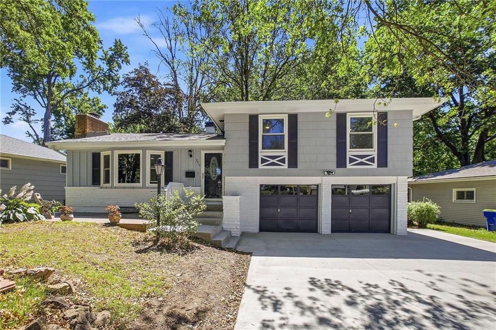 Photo of 7915 Evanston Avenue Raytown MO 64138
