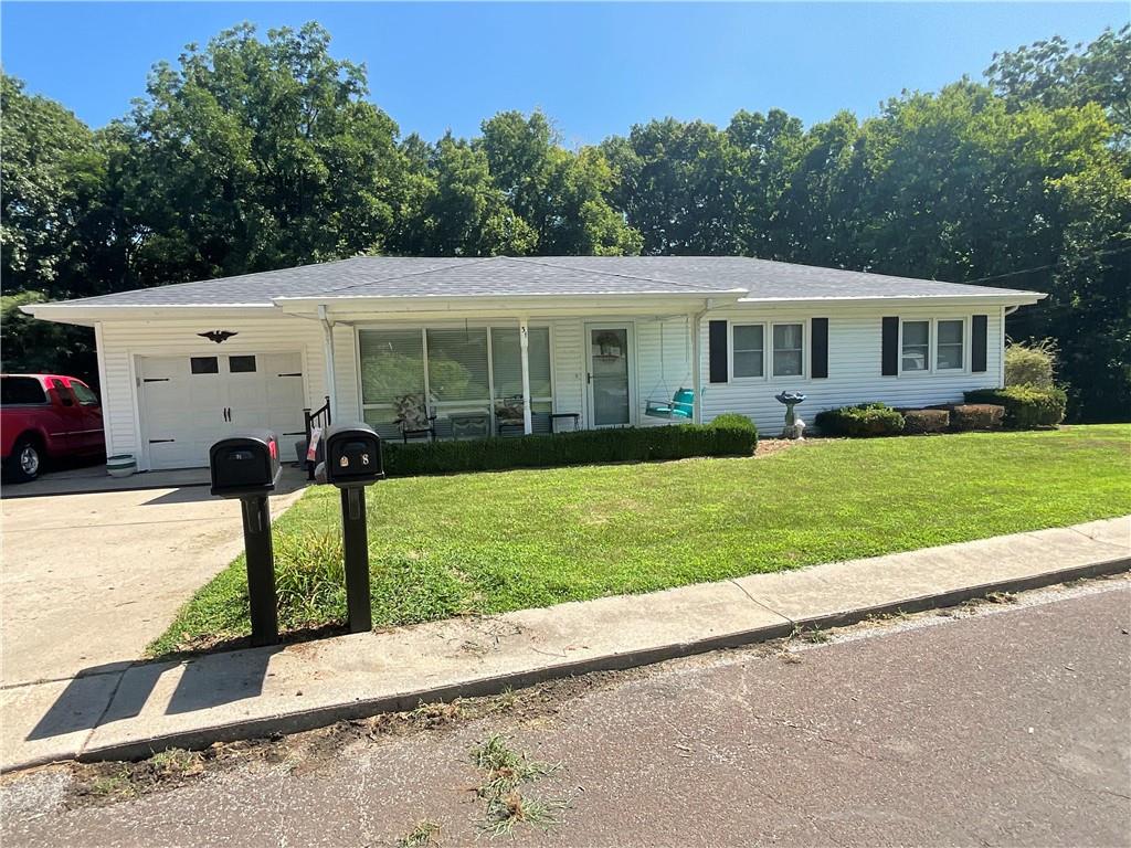 Photo of 31 Country Club Terrace Lexington MO 64067