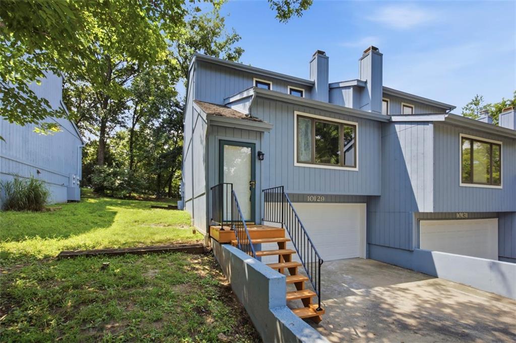 Photo of 10129 Steele Road Edwardsville KS 66111