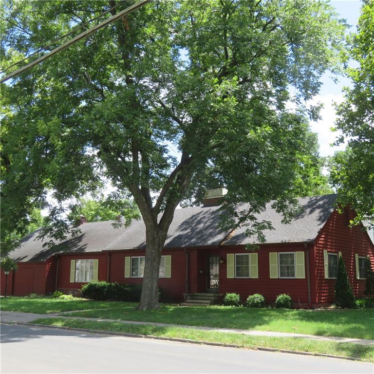 Photo of 401 E BROADWAY Street Iola KS 66749