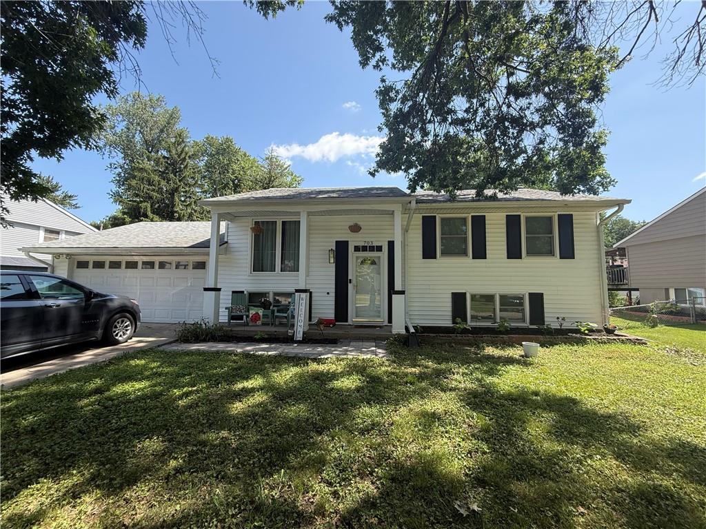 Photo of 703 N Seminole Drive Independence MO 64056