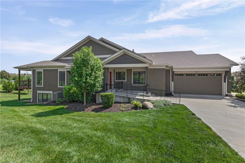 Photo of 11551 S Waterford Drive Olathe KS 66061