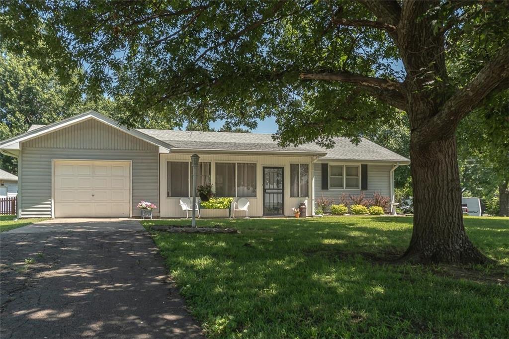 Photo of 400 Kansa Drive Ozawkie KS 66070