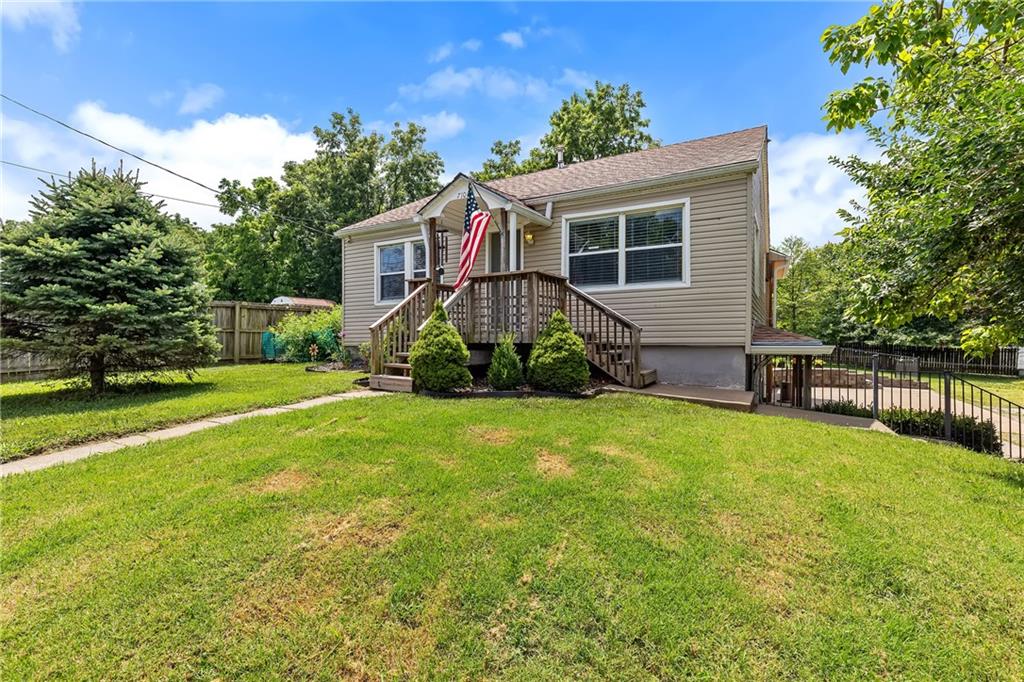 Photo of 7108 N Kranz Road Gladstone MO 64118