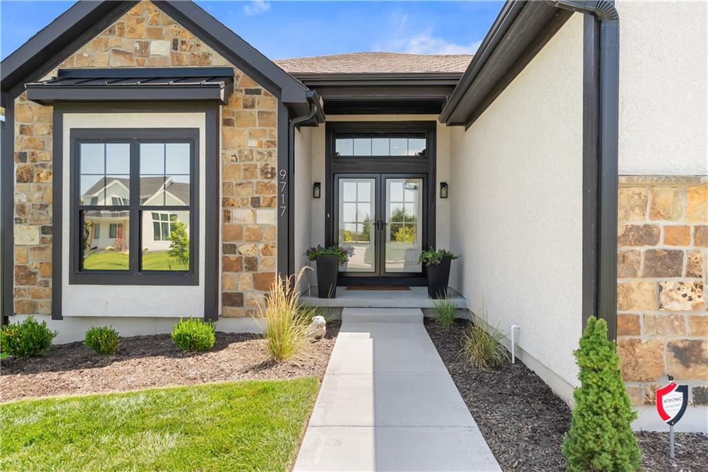 Photo of 9717 Ingrid Street De Soto KS 66018