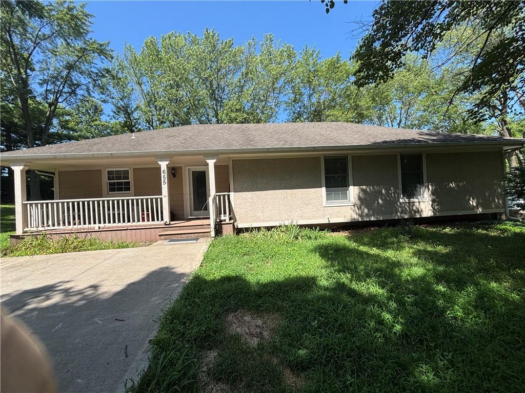 Photo of 655 NE Brizendine Road Blue Springs MO 64014