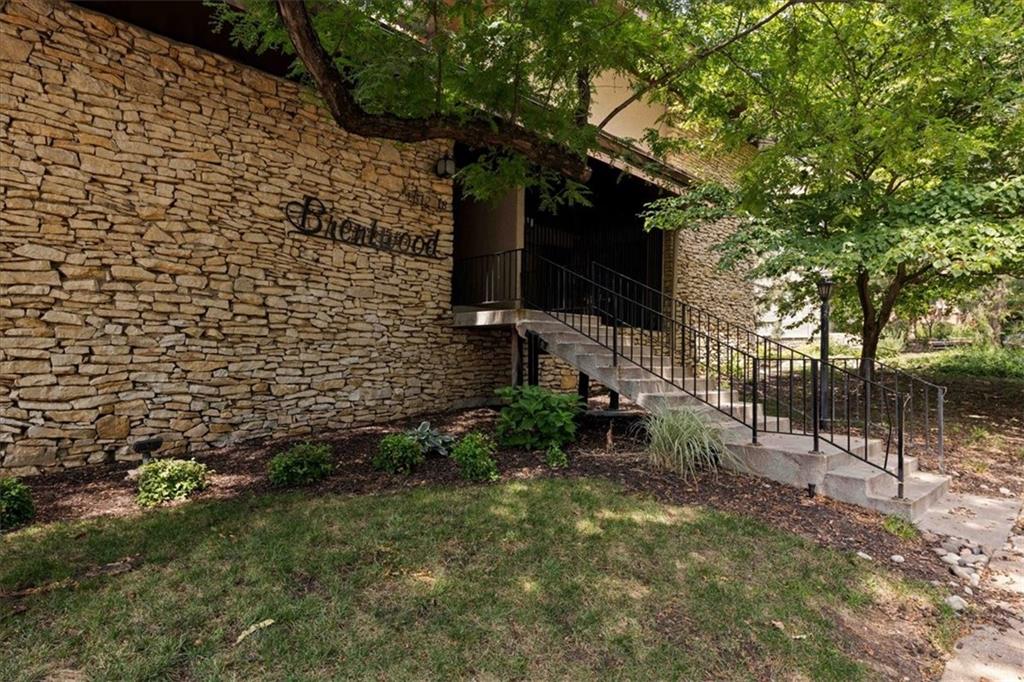 Photo of 4512 Jefferson Street #10 Kansas City MO 64111