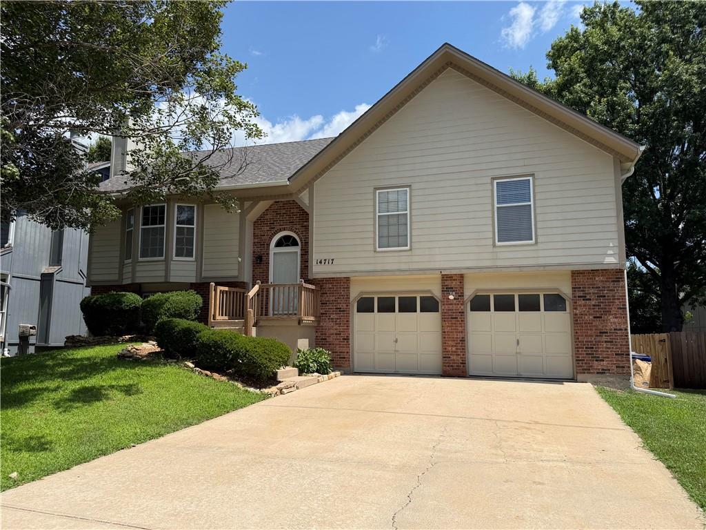 Photo of 14717 S Seminole Drive Olathe KS 66062