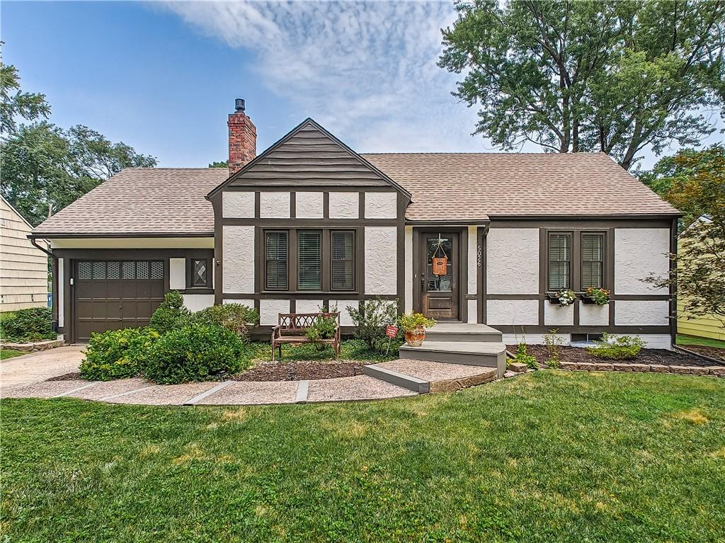 Photo of 5026 W 72nd Terrace Prairie Village KS 66208