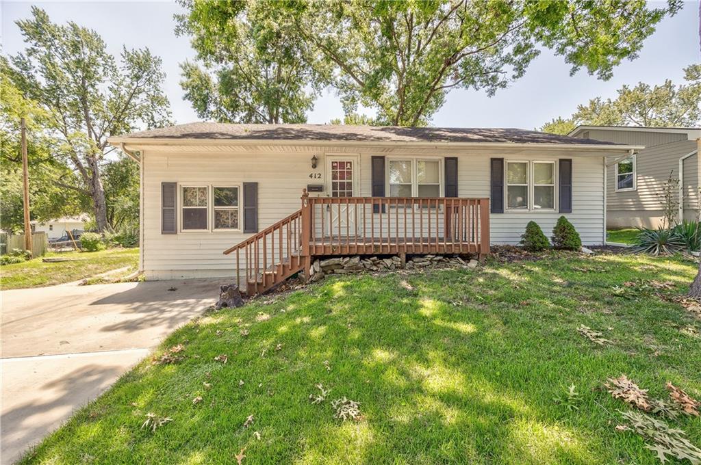 Photo of 412 W Insley Avenue Bonner Springs KS 66012