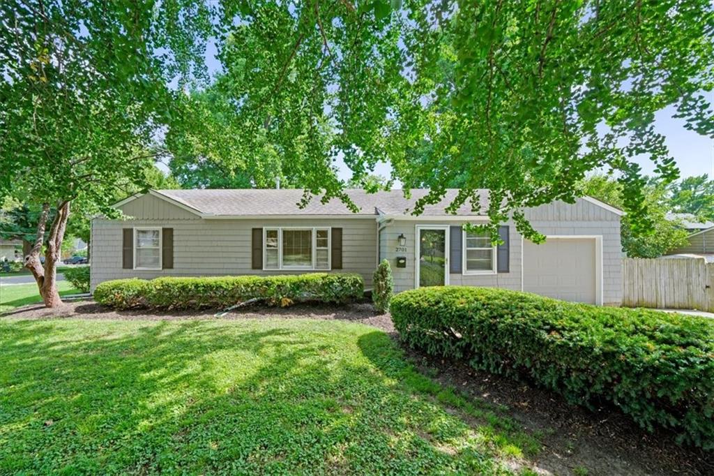 Photo of 2701 W 47th Terrace Westwood KS 66205