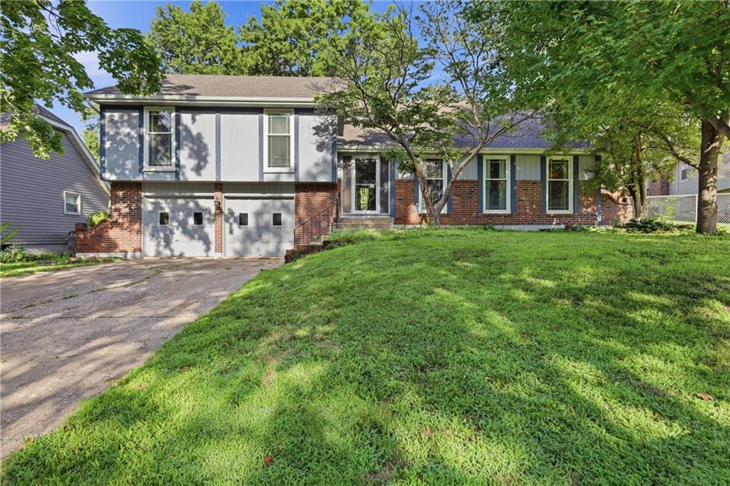 Photo of 1605 SW 21ST Street Blue Springs MO 64015