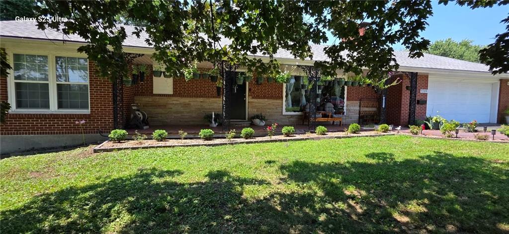 Photo of 9209 E 87th Street #308 Kansas City MO 64138