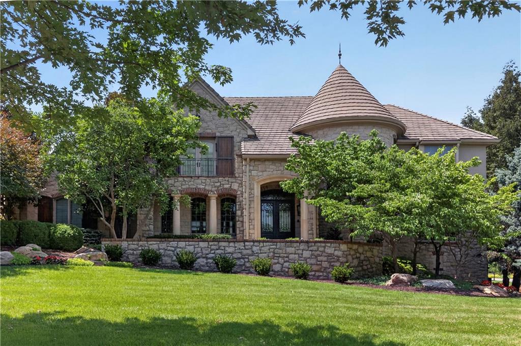 Photo of 13908 HOWE Drive Leawood KS 66224