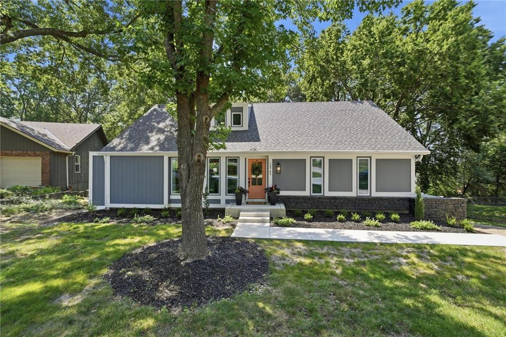 Photo of 13709 W 70th Street Shawnee KS 66216