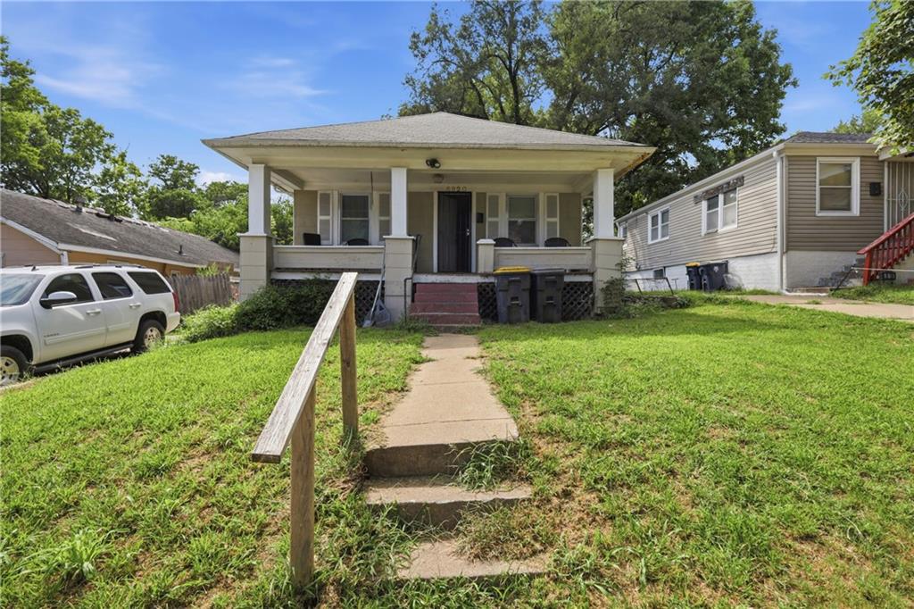 Photo of 6920 S Benton Avenue Kansas City MO 64132