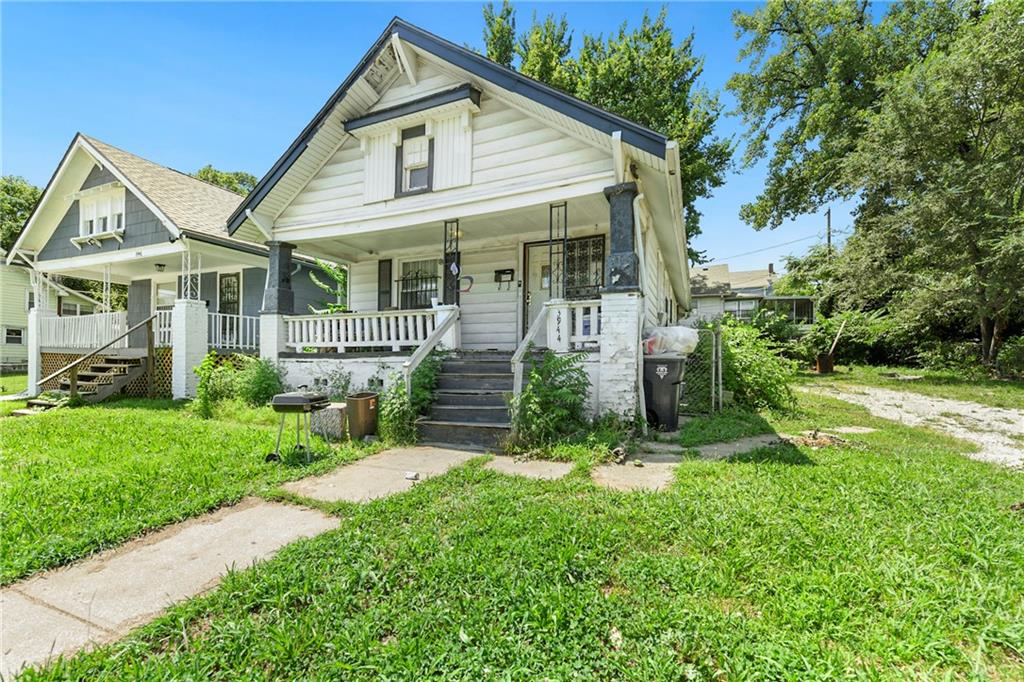 Photo of 3944 BROOKLYN Avenue Kansas City MO 64130