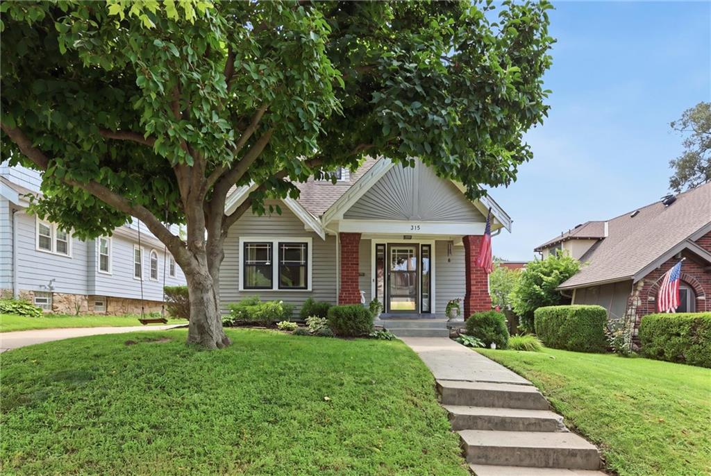 Photo of 315 E 70th Terrace Kansas City MO 64113