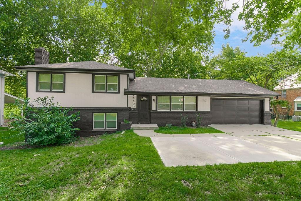 Photo of 7733 Mission Road Prairie Village KS 66208