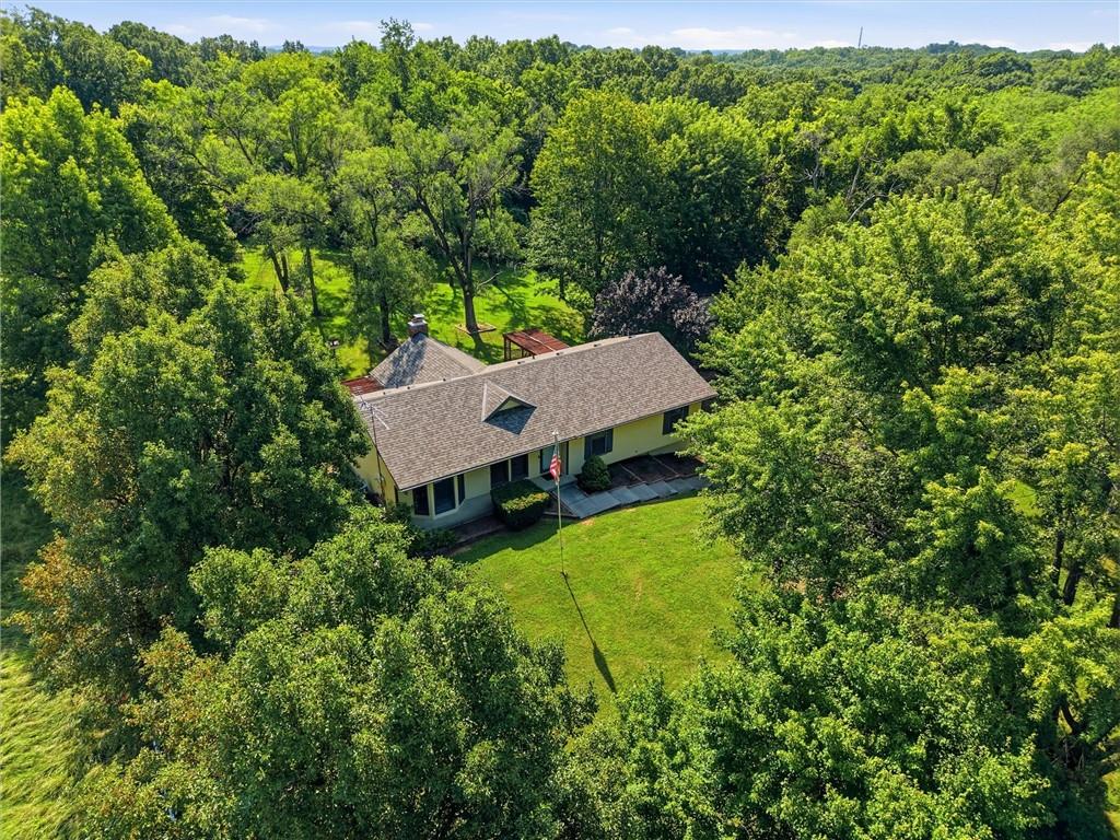 Photo of 3901 NE Hill Haven Road Kansas City MO 64117