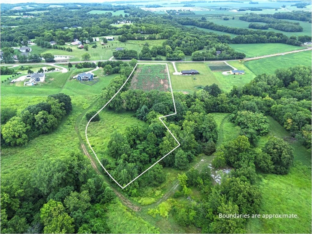 Photo of 21201 E Blue Mills Road Independence MO 64058