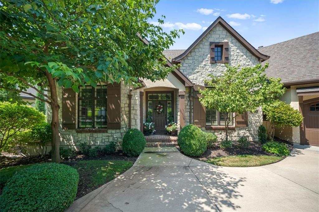 Photo of 8604 N MARSH Avenue Kansas City MO 64157
