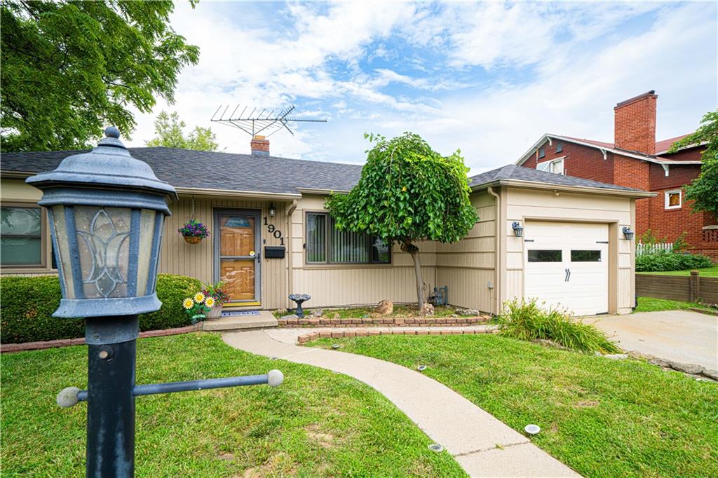 Photo of 1901 Sacramento Street St Joseph MO 64507