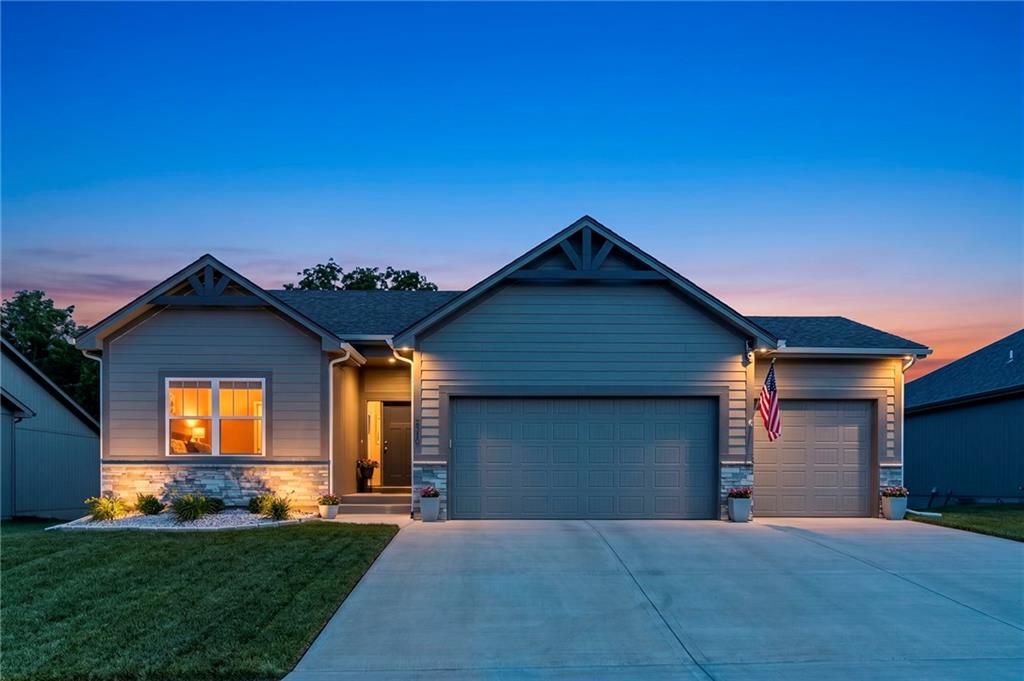 Photo of 2310 NW Rymeg Drive Grain Valley MO 64029