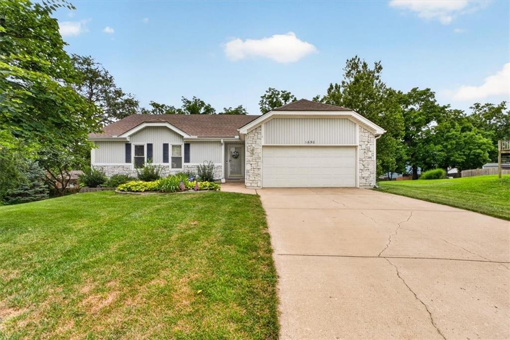 Photo of 1650 N Sunset Street Olathe KS 66061