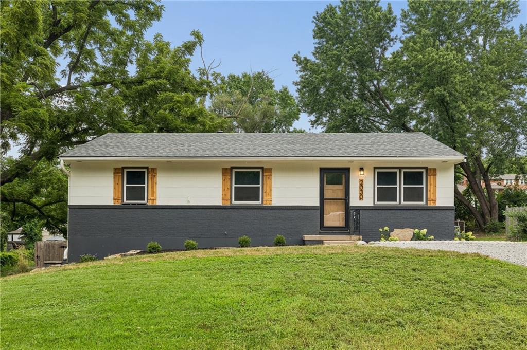 Photo of 2030 NW 50th Street Kansas City MO 64151
