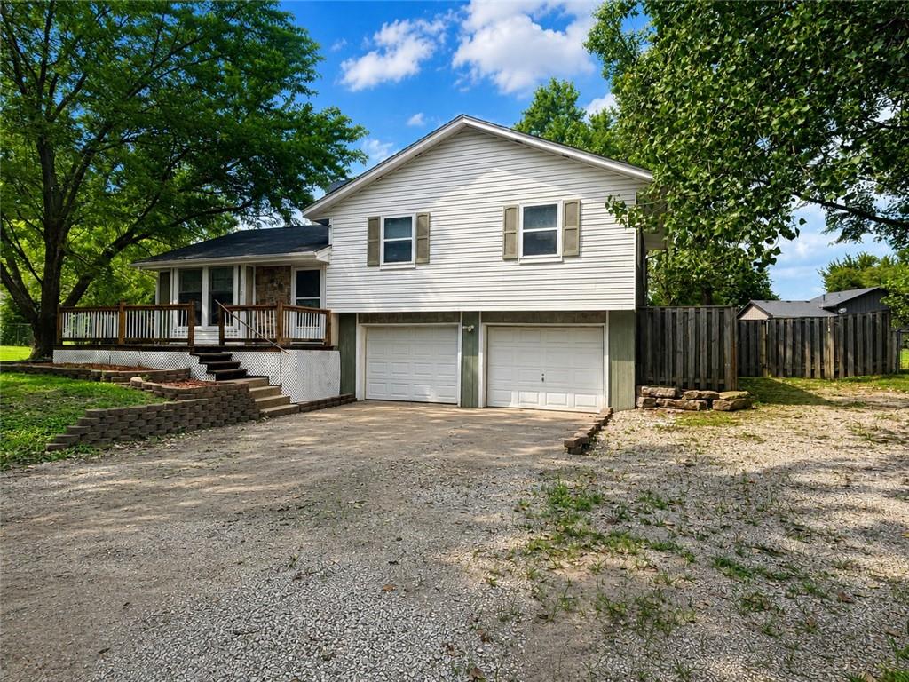 Photo of 112 Sharon Lane Garden City MO 64747