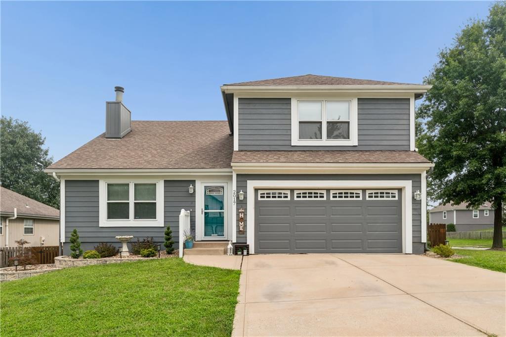 Photo of 2017 Summerfield Court Blue Springs MO 64029