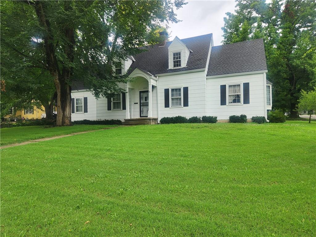 Photo of 1204 E Walnut Street Harrisonville MO 64701