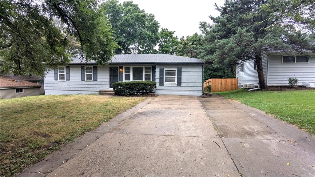 Photo of 8618 Winchester Avenue Kansas City MO 64138