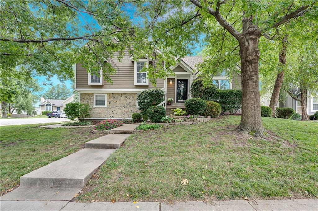 Photo of 8031 W 149th Terrace Overland Park KS 66223
