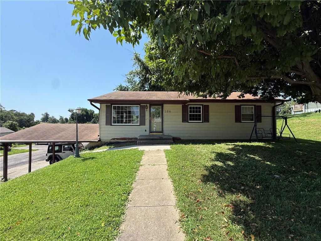 Photo of 106 E Missouri Street Oregon MO 64473