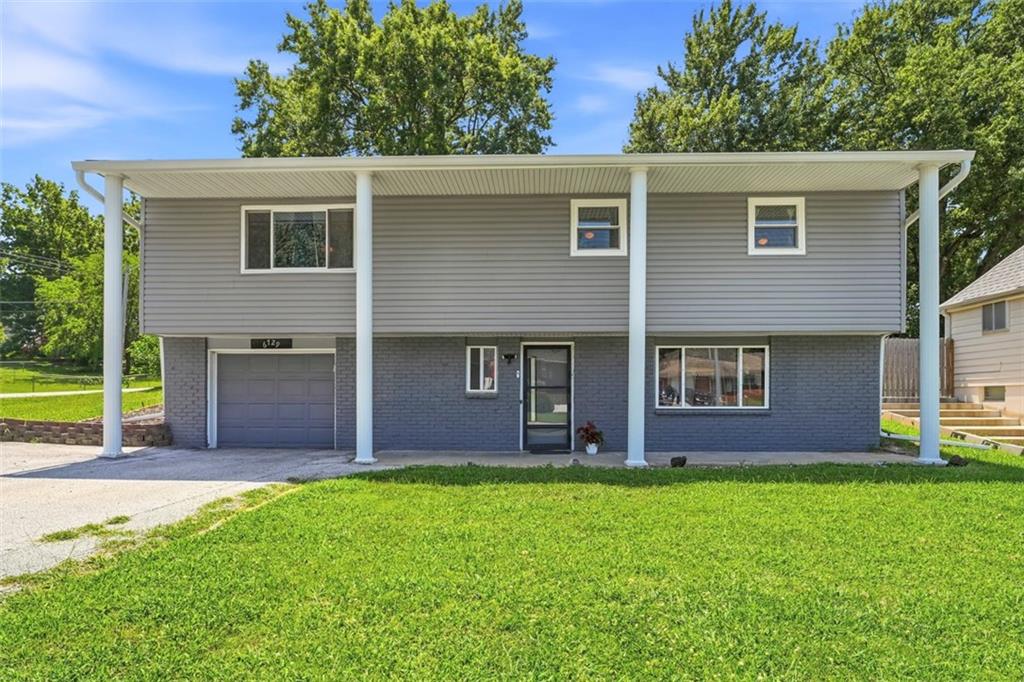 Photo of 6729 NE Cotter Avenue Kansas City MO 64119