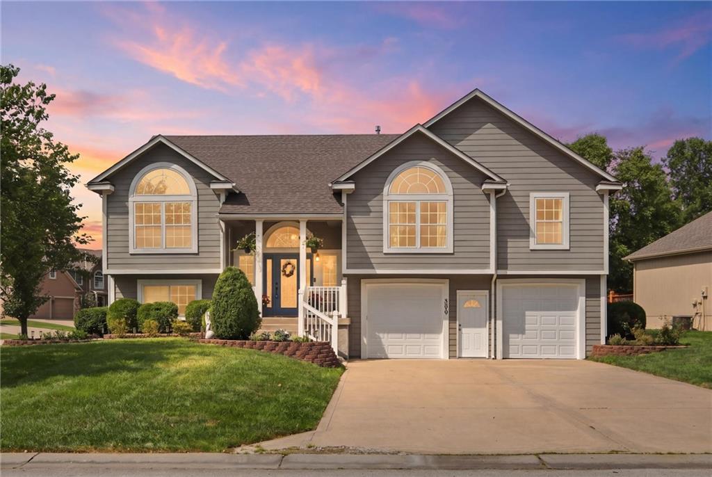 Photo of 806 SW 34th Terrace Lee's Summit MO 64082