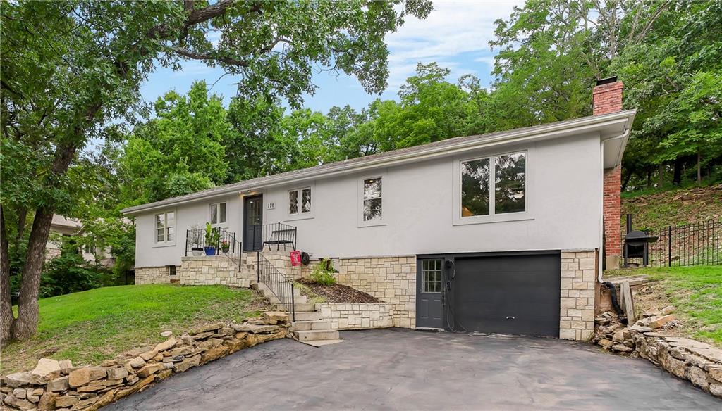 Photo of 170 W Terrace Trail Street Lake Quivira KS 66217