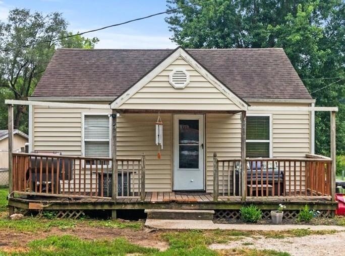 Photo of 2418 Park Lane Oak Grove MO 64075
