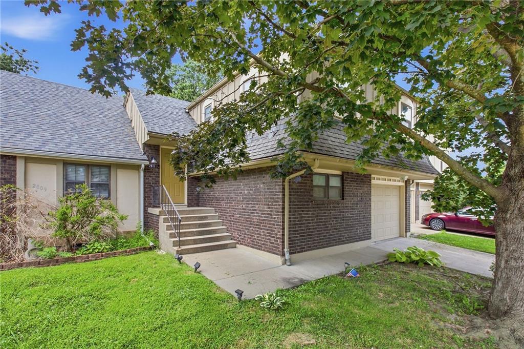 Photo of 2811 NW 4th Street Terrace Blue Springs MO 64014