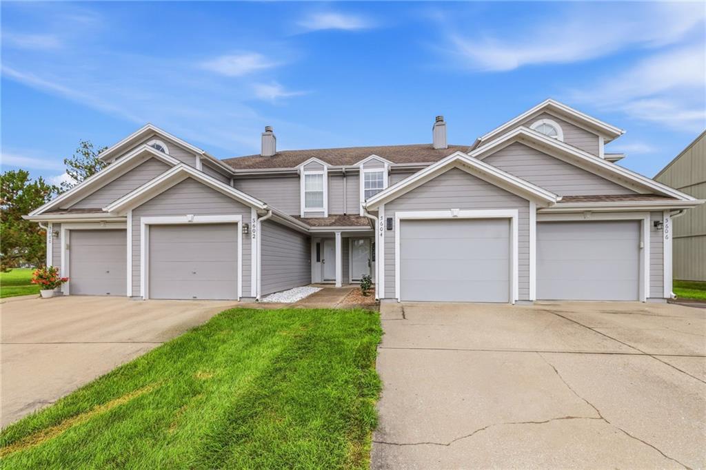 Photo of 5604 NW Moonlight Meadow Court Lee's Summit MO 64064
