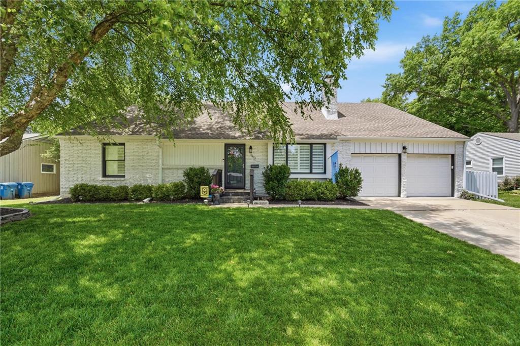 Photo of 7624 Lamar Avenue Prairie Village KS 66208