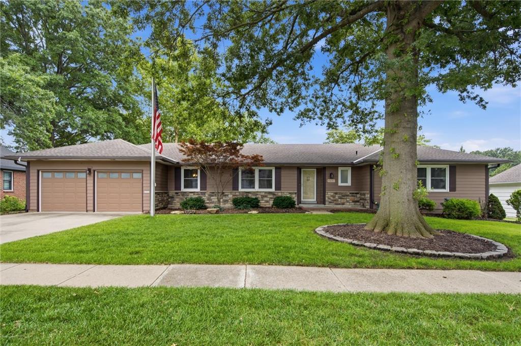 Photo of 6901 W 101st Terrace Overland Park KS 66212