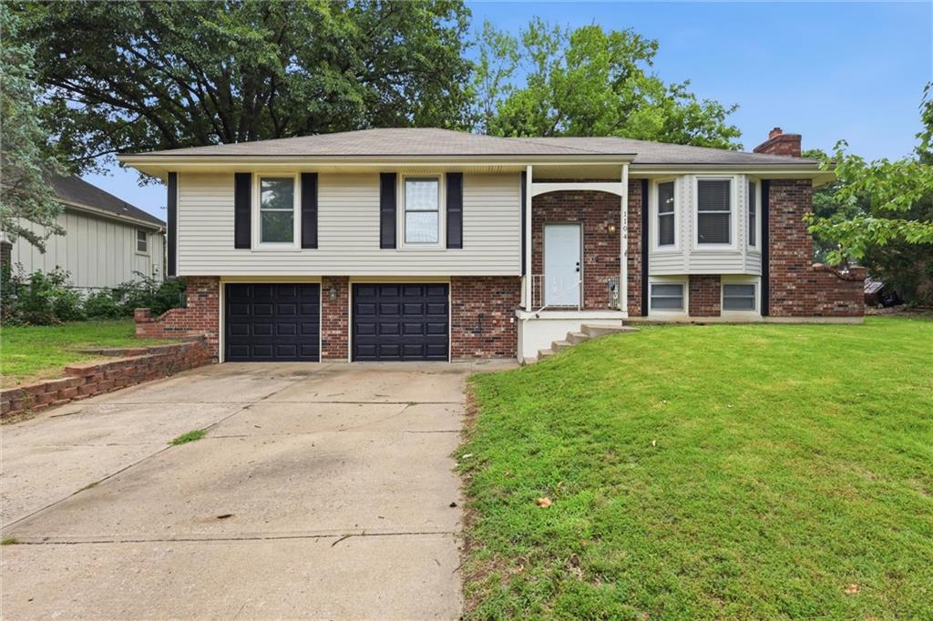 Photo of 1104 SE Alice Street Blue Springs MO 64014