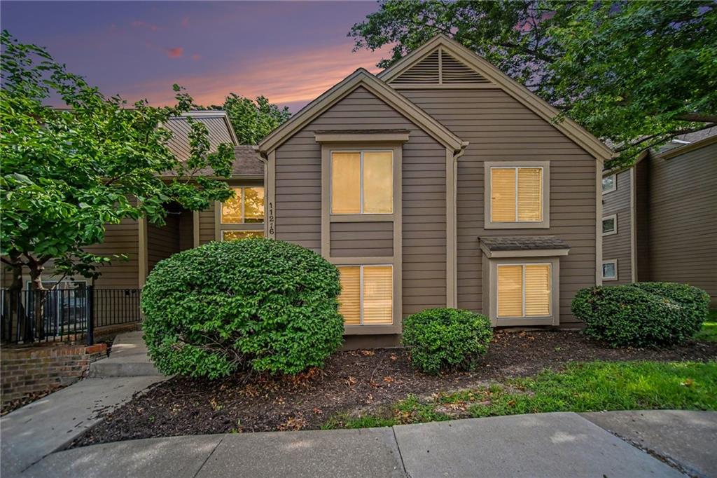 Photo of 11216 Nieman Road #101 Overland Park KS 66210